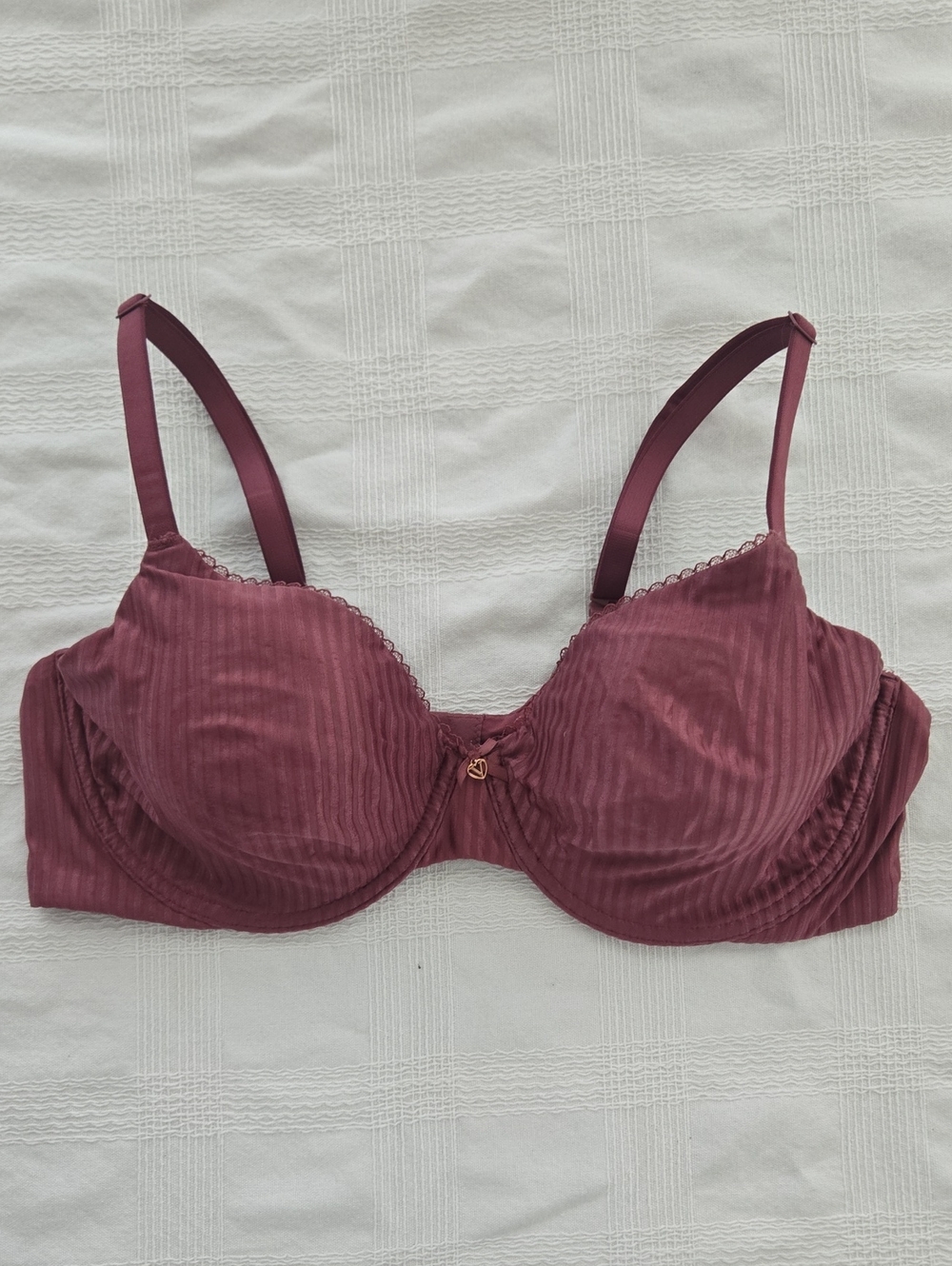 Victoria’s Secret Ribbed Underwire Demi Bra Plum Size 42C_0095